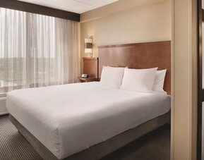 Day use room with natural light at Hyatt Place Chicago/Hoffman Estates.