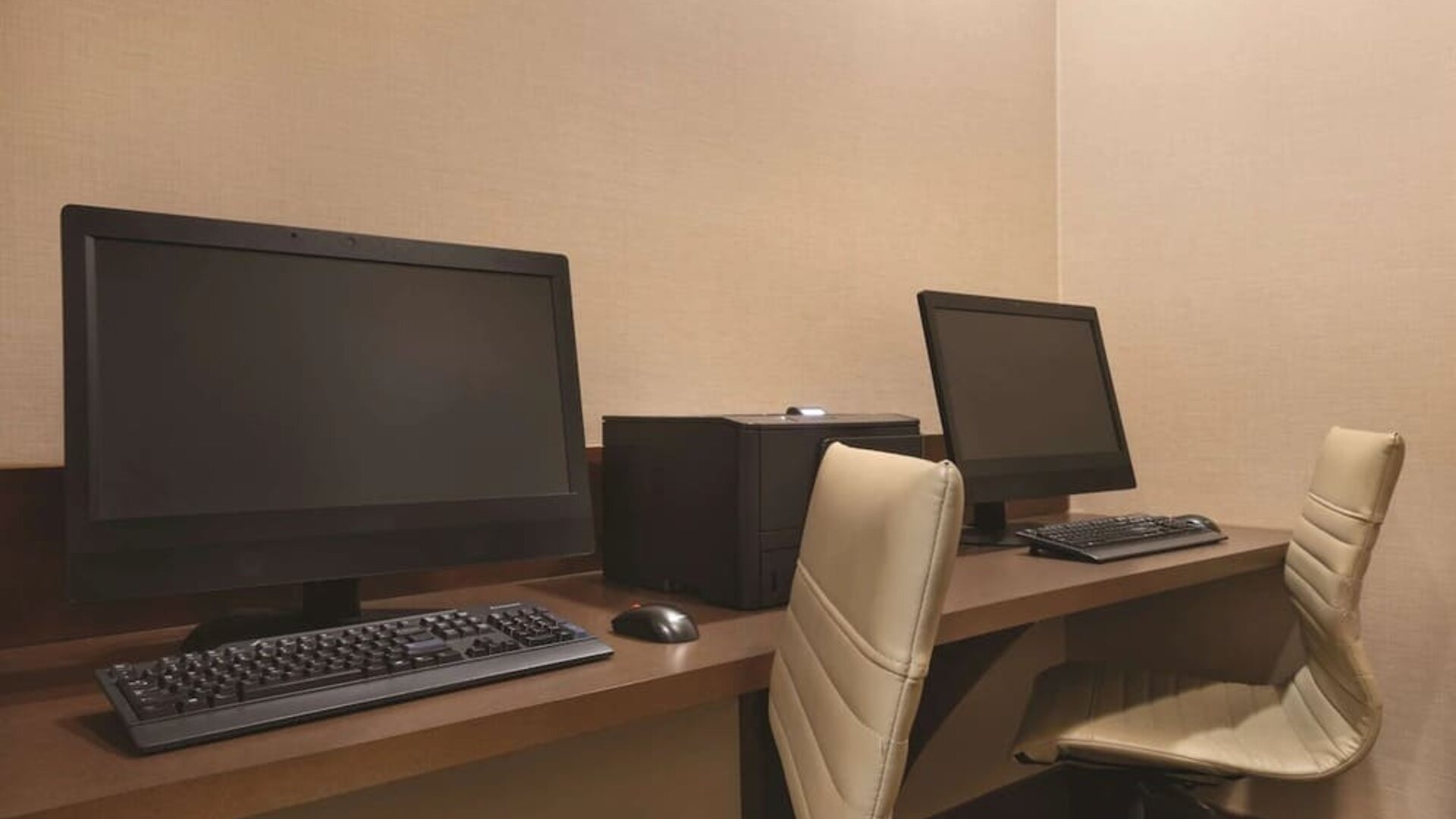 Business center available at Hyatt Place Chicago/Hoffman Estates.