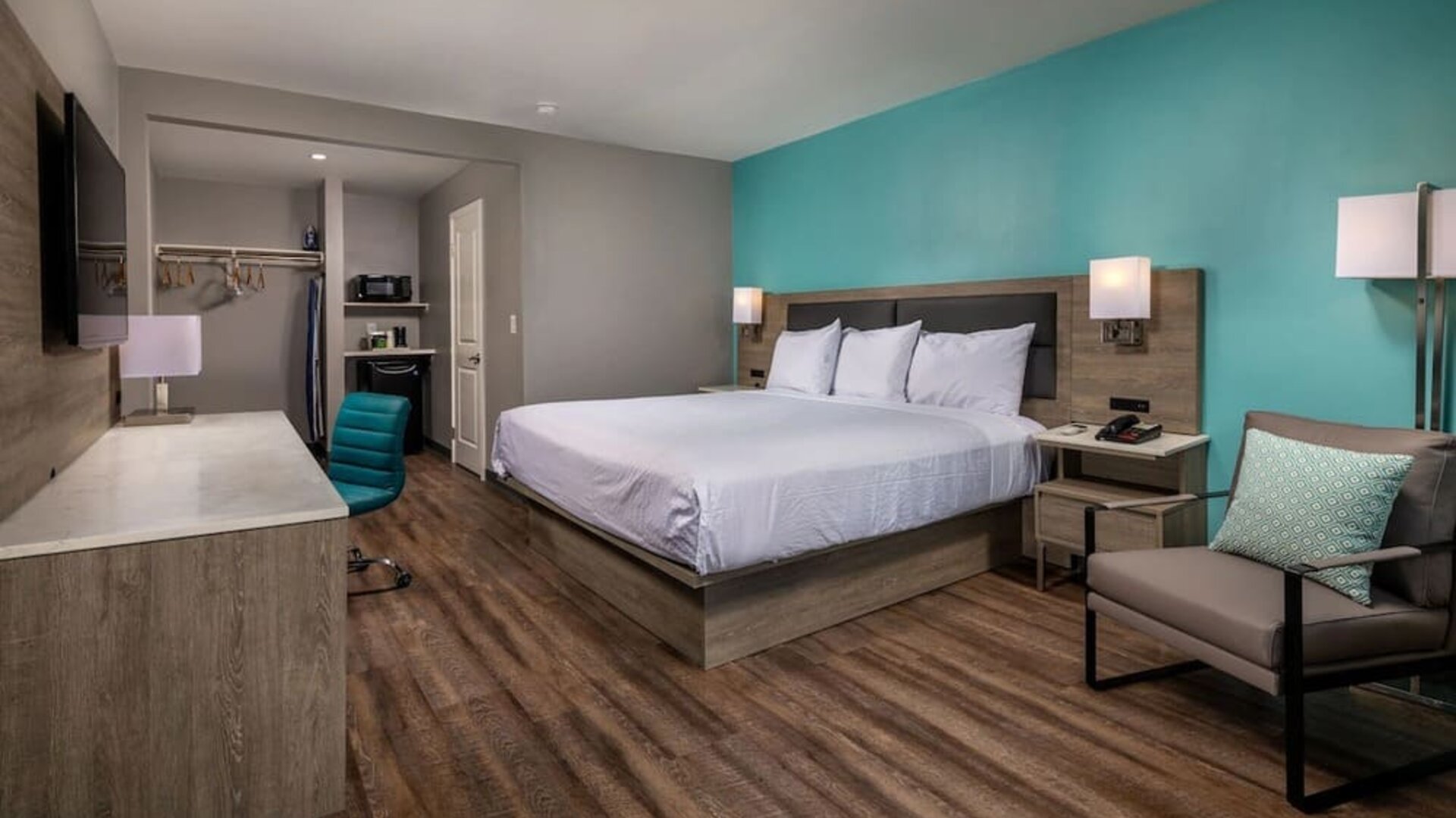 King bed at Travelodge LAX By Wyndham.