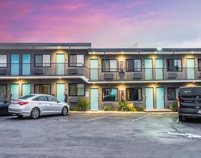 Parking area at Travelodge LAX By Wyndham.