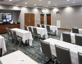Meeting room at Hampton Inn Los Angeles-Orange County-Cypress.