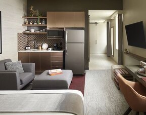 THesis Hotel Miami Coral Gables, Curio Collection By Hilton