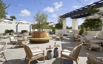 THesis Hotel Miami Coral Gables, Curio Collection By Hilton