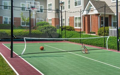 Sonesta ES Suites Baltimore BWI Airport’s sports court is suitable for both basketball and tennis.