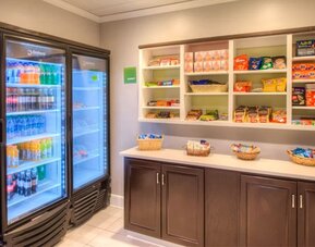 Convenience store at Holiday Inn Belcamp - Aberdeen Area.