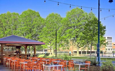 The hotel’s ArtBar serves up outdoor dining, with table and bar stool seating, and innovative cuisine and cocktails on the menu.