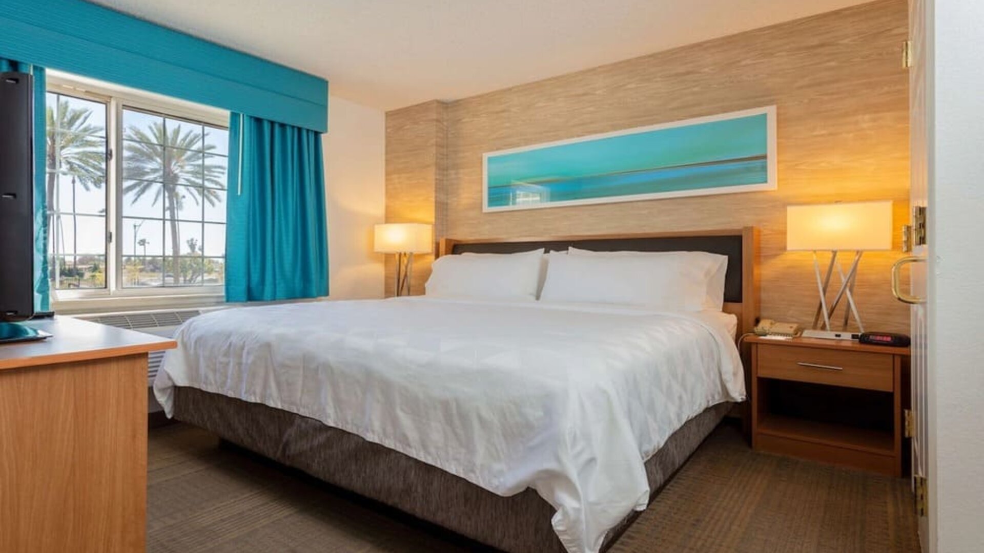 Day use room at Sonesta Anaheim Resort Area.