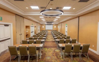 Meeting room at Sonesta Anaheim Resort Area.