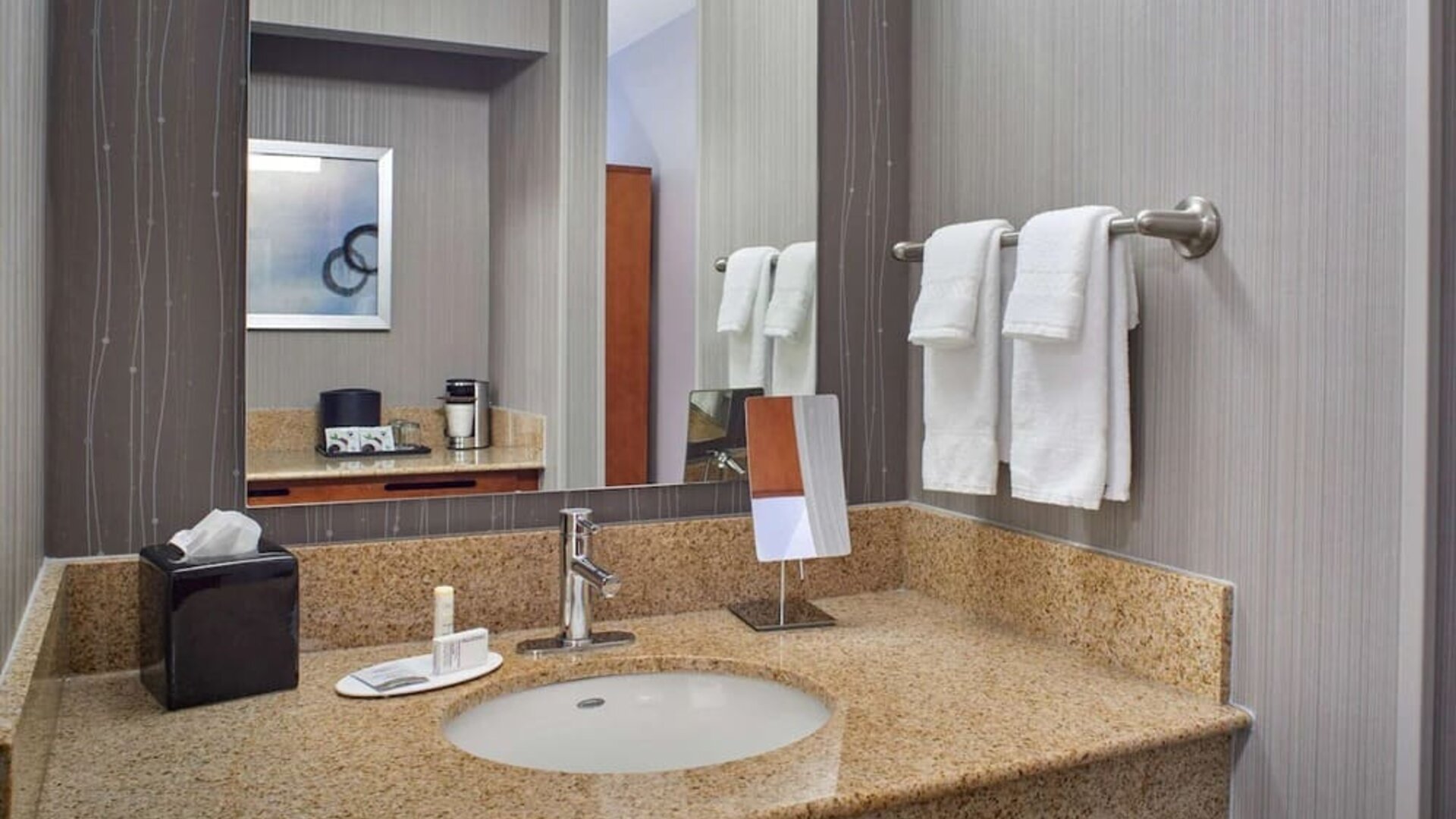 Guest bathroom at Sonesta Select Minneapolis Eden Prairie.