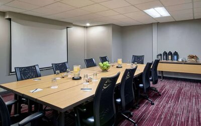 Meeting room at Sonesta Select Minneapolis Eden Prairie.