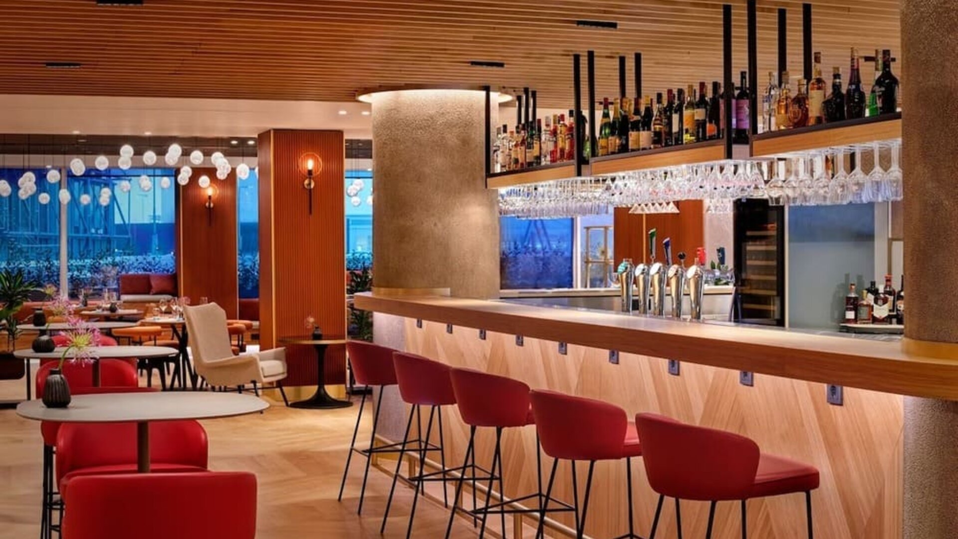 Cozy bar at Sheraton Amsterdam Airport Hotel And Conference Center.