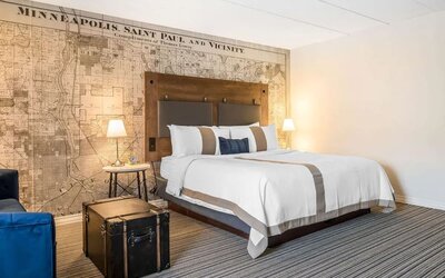 Day use room with gentle lighting at EnVision Hotel St. Paul South.