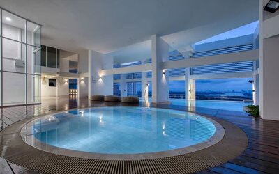 Hot tub and spa at Fraser Place Puteri Harbour.