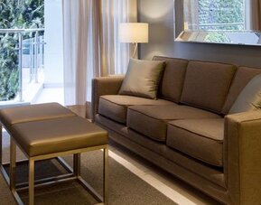 Hotel Pennsylvania Suites