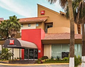 Ibis Monterrey Aeropuerto