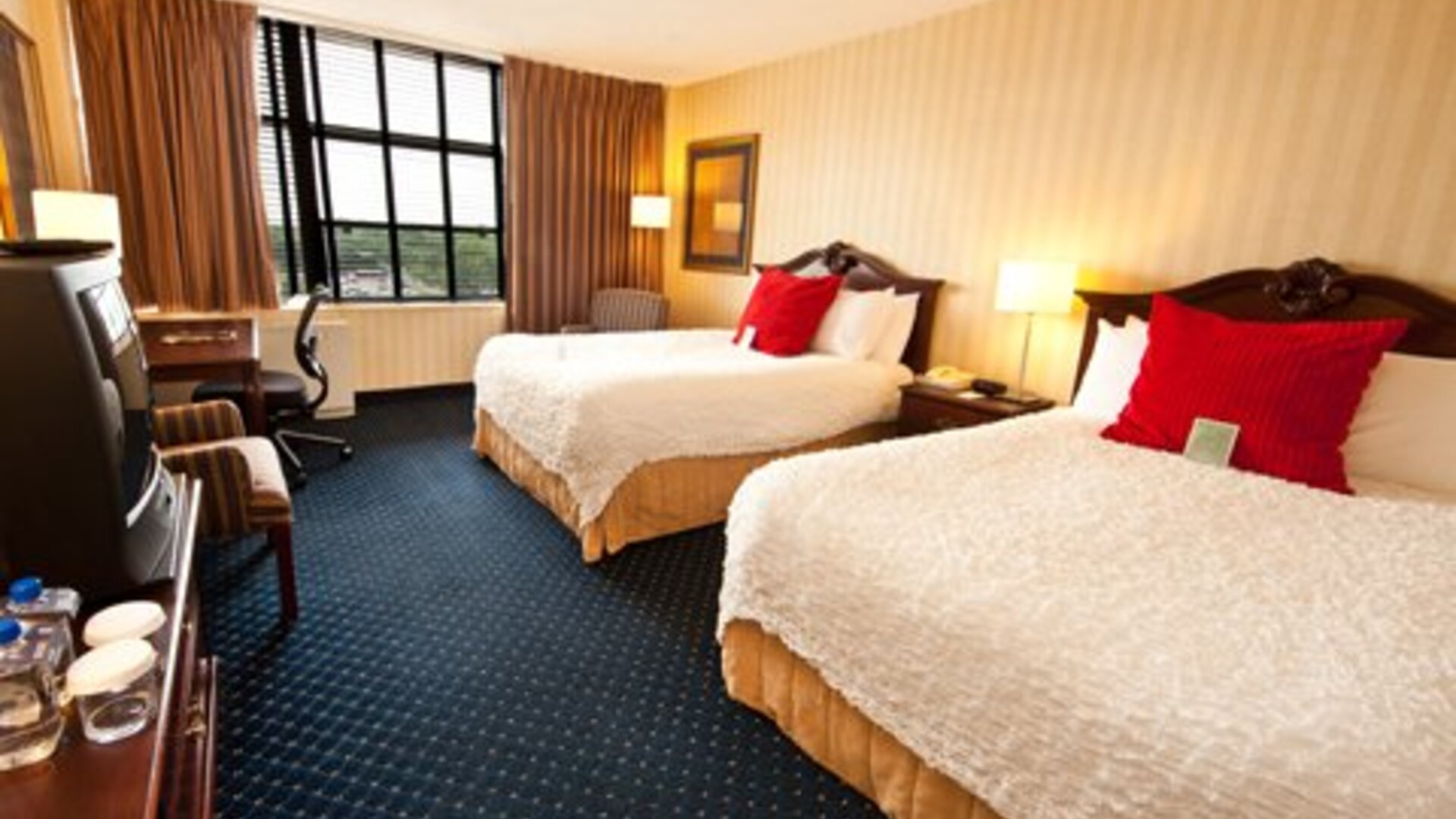Capitol Skyline Hotel