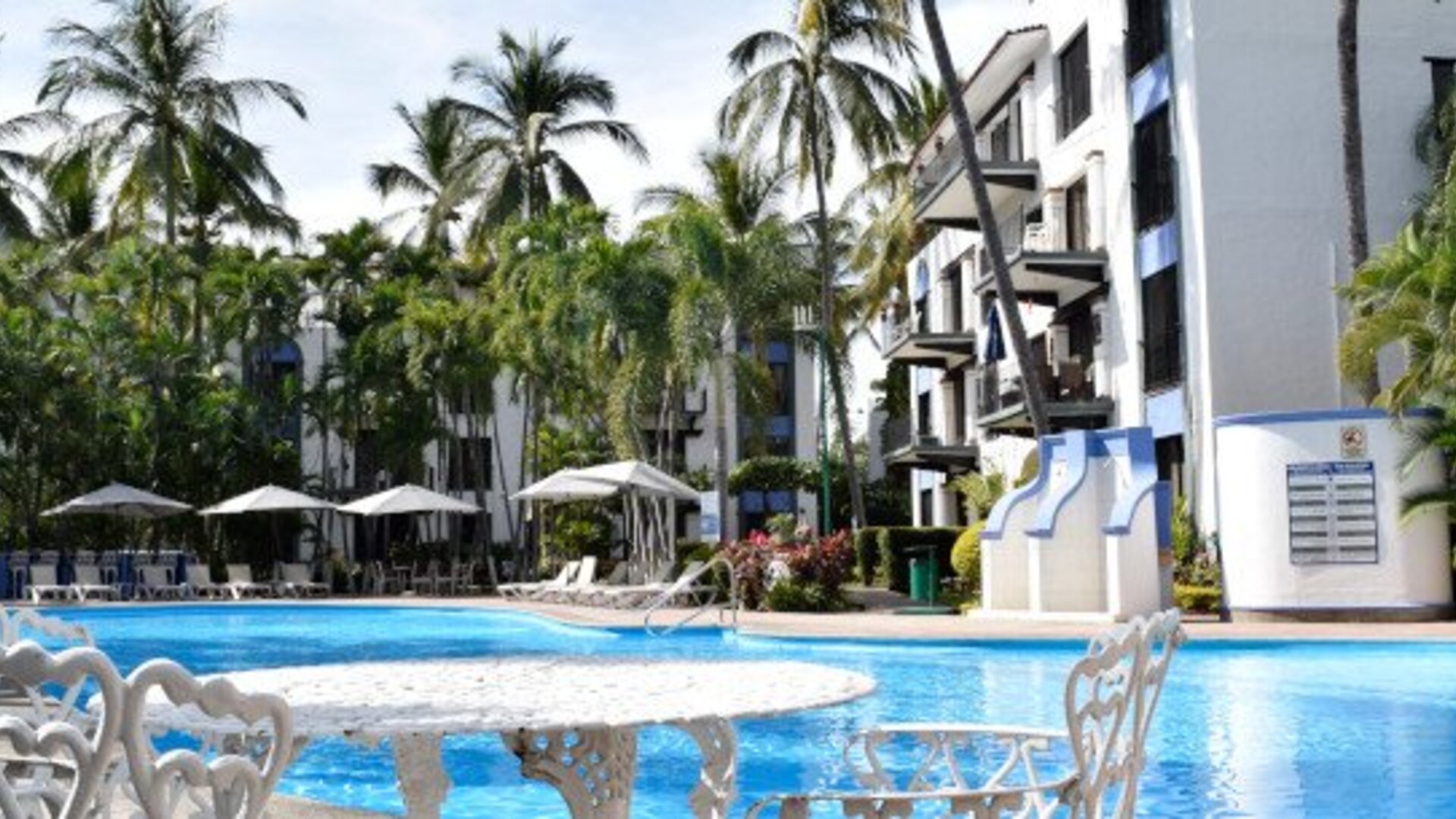 Puerto De Luna Pet Friendly & Family Suites