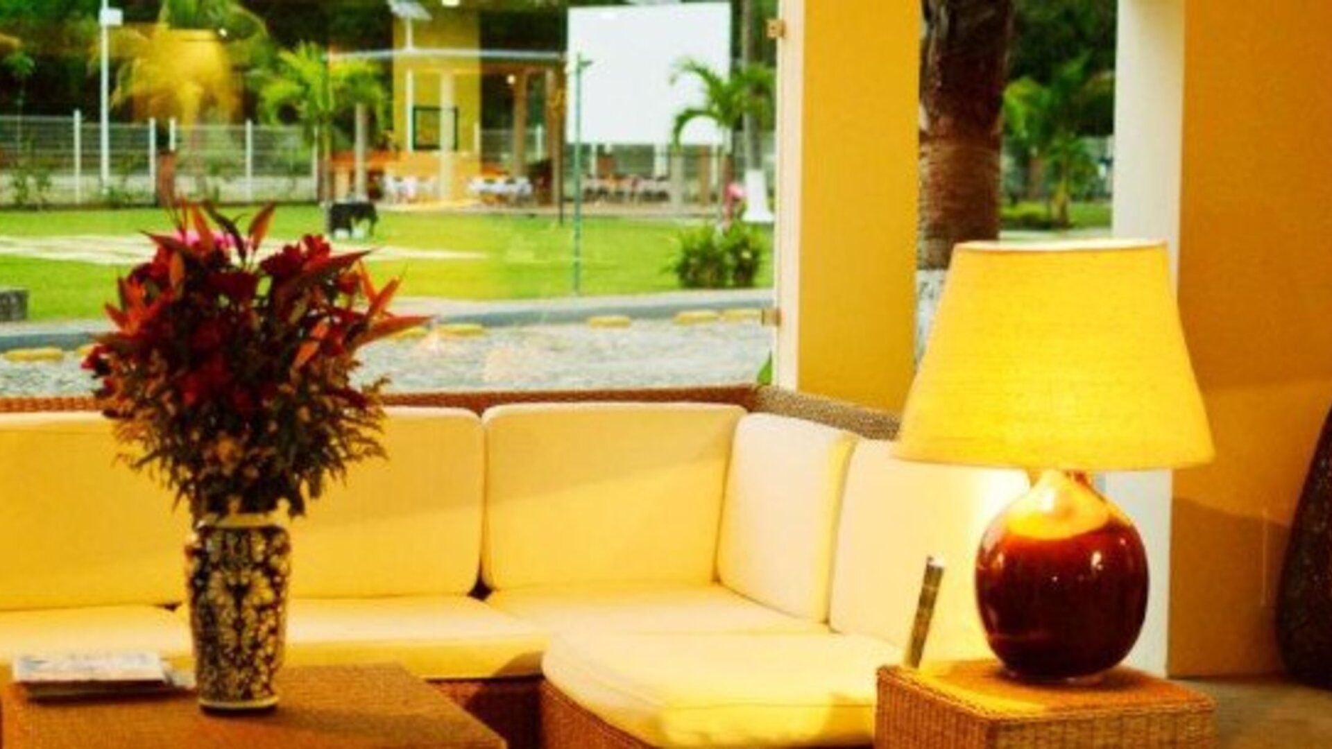 Puerto De Luna Pet Friendly & Family Suites