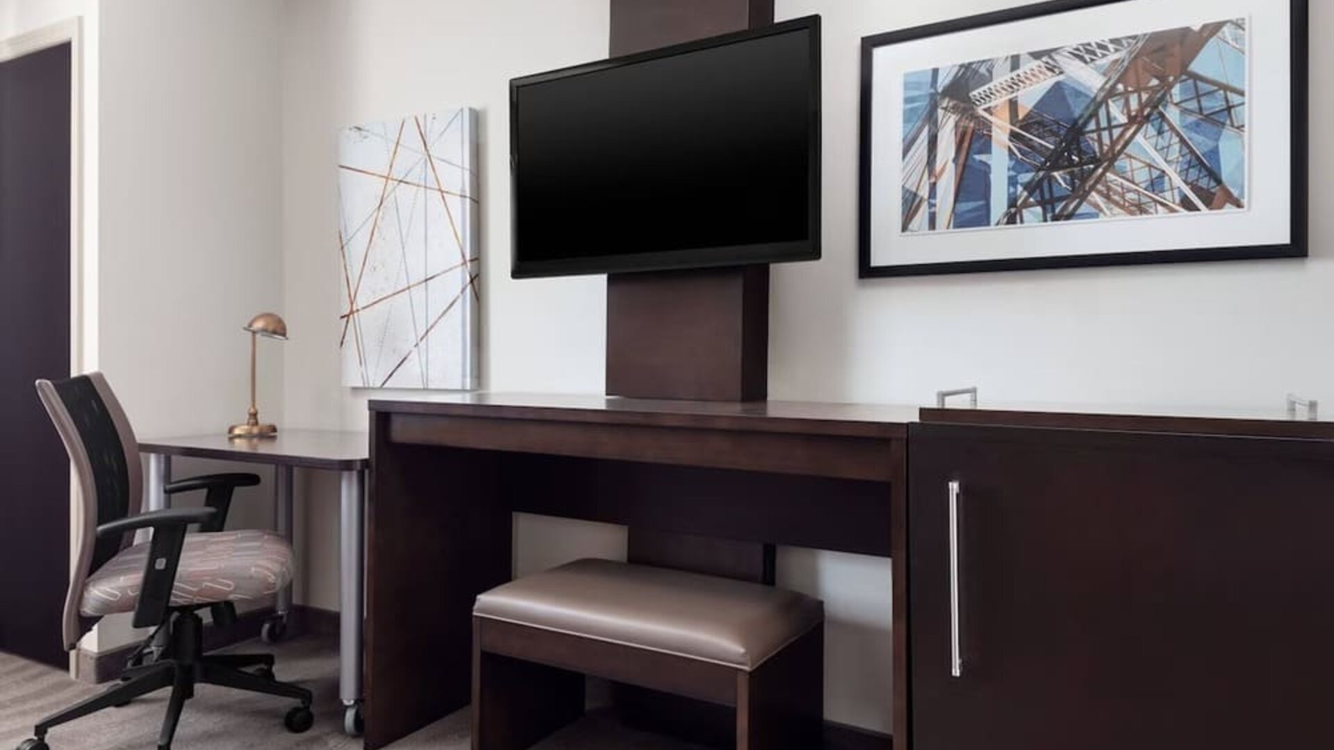Day use room with TV and work station at Fairfield Inn & Suites By Marriott New York Staten Island.