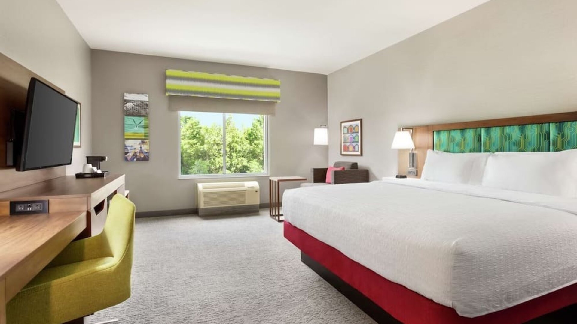 Day use room with TV at Hampton Inn & Suites Miami Kendall. 