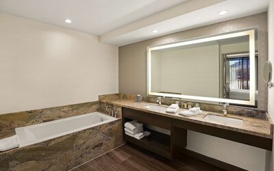 Guest bathroom in Sonesta Bee Cave Austin
