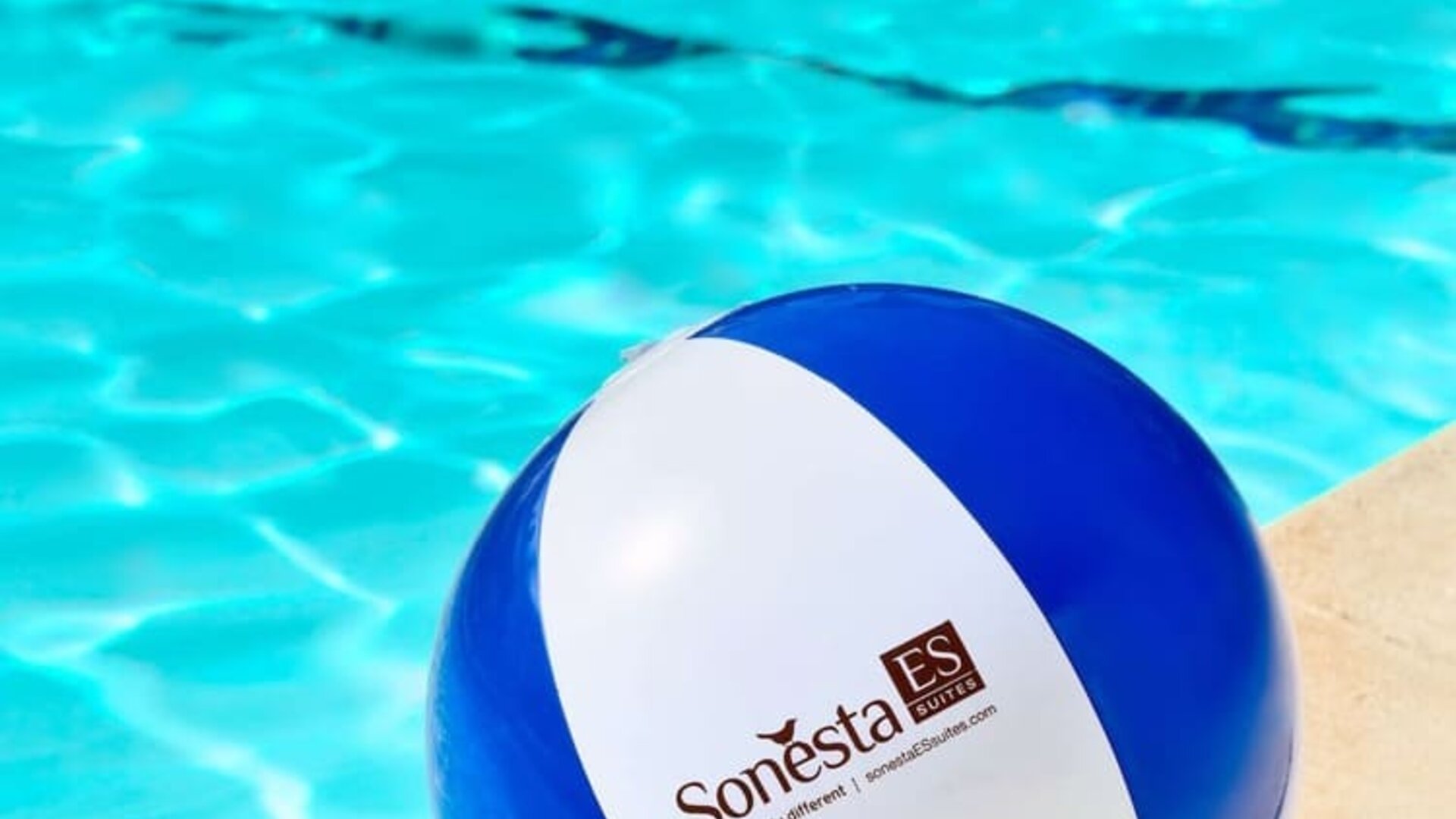 Outdoor pool at Sonesta ES Suites Tucson.