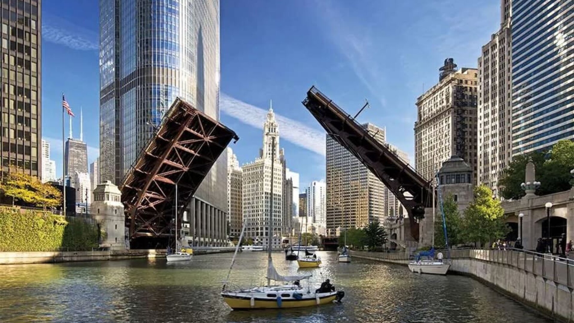 Stunning city landmarks nearby at Royal Sonesta Chicago Downtown. 