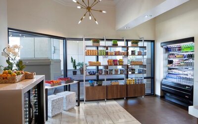 Convenience store at Sonesta San Jose.