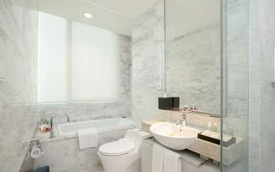 Guest bathroom at Fraser Residence Sudirman Jakarta.