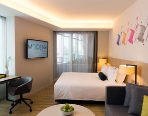 Cozy delux room at Modena By Fraser Bangkok.