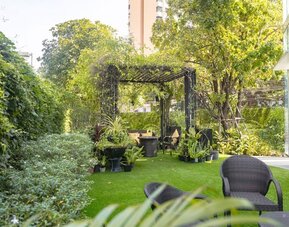 Outdoor garden at Modena By Fraser Bangkok.