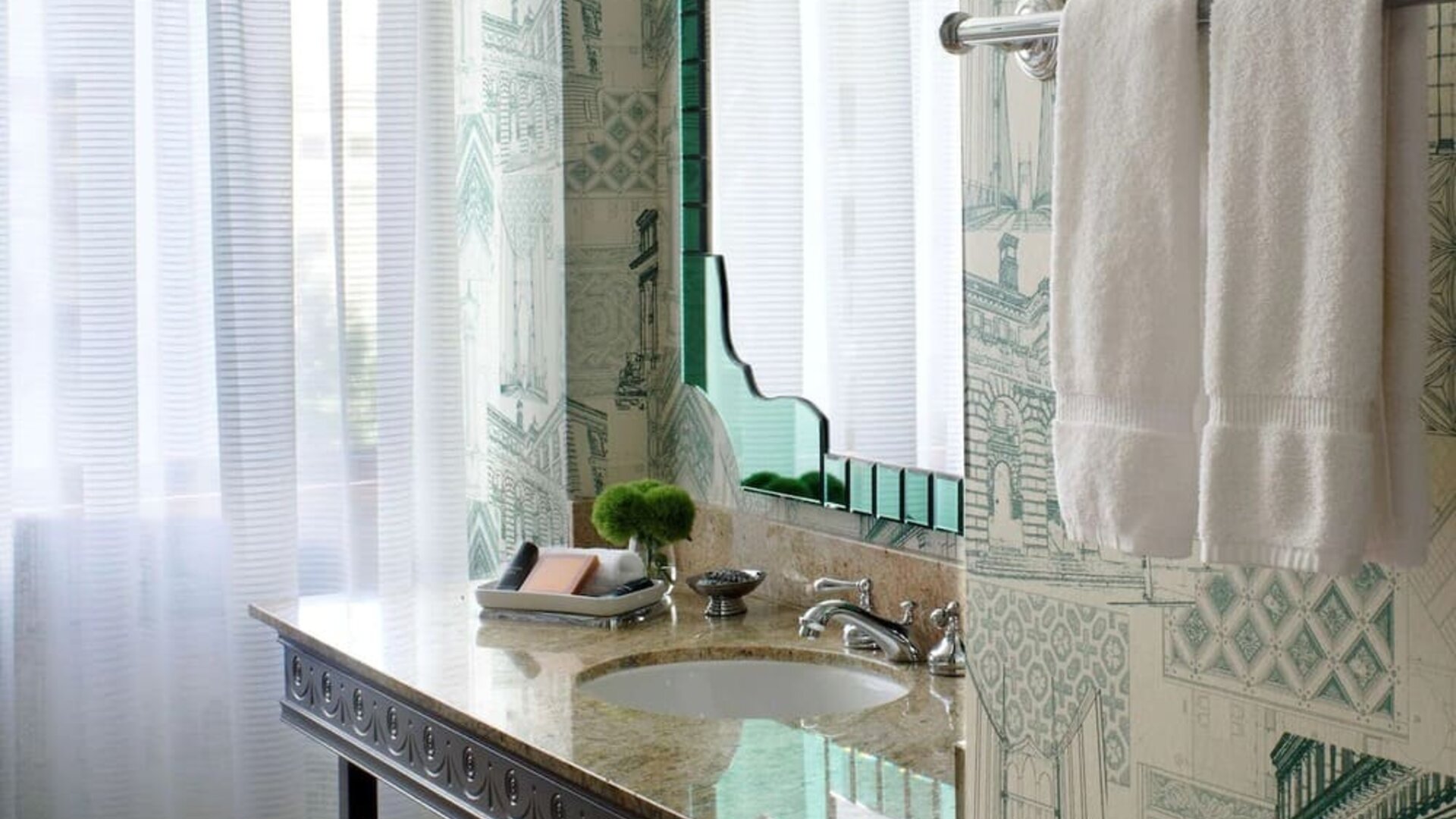 Guest bathroom at Royal Sonesta Portland Downtown.