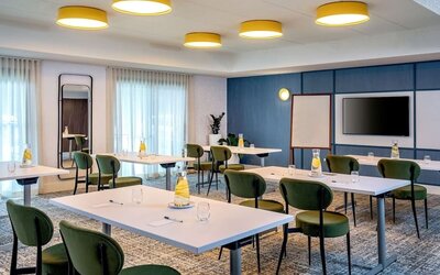 Conference room at Sonesta Select Boston Foxborough Mansfield.