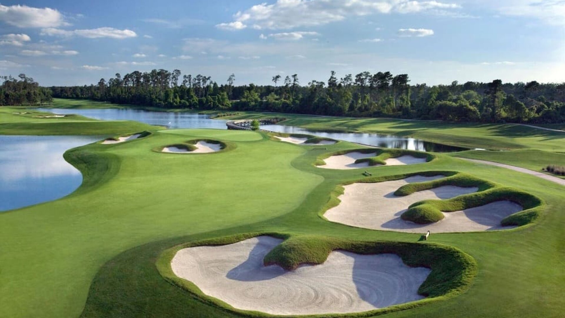 Golf course at Signia By Hilton Orlando Bonnet Creek.