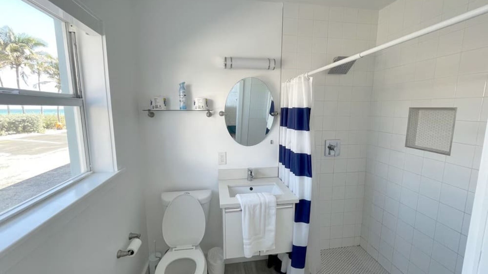 Guest bathroom at Shore View Hotel.