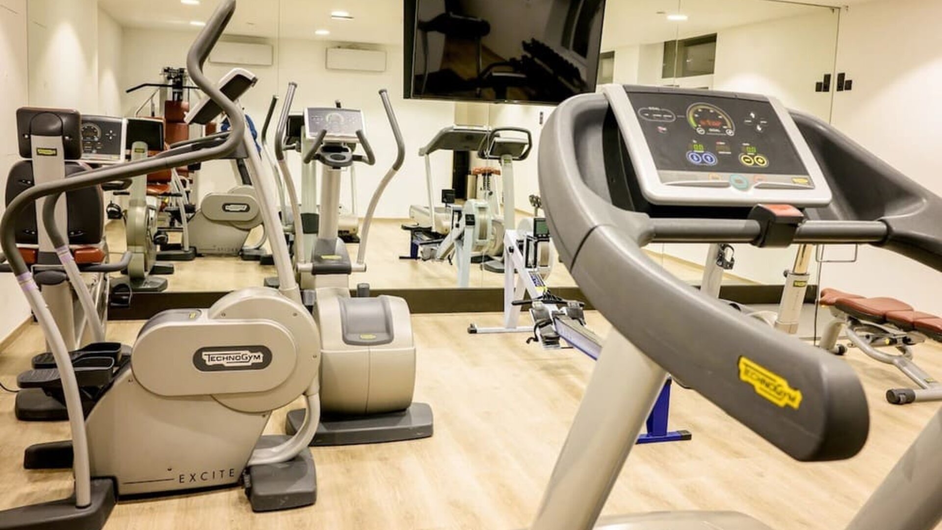 Fitness center at DoubleTree By Hilton Brussels City.