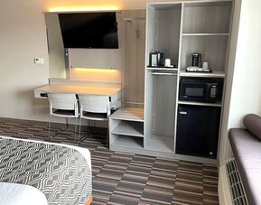 Romantic day use room at Coratel Inn & Suites By Jasper Rochester.