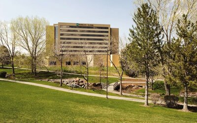 Hotel garden at Embassy Suites By Hilton Denver Tech Center.