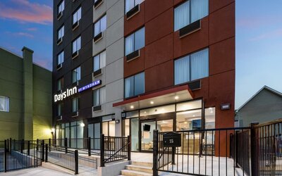 Hotel entrance at Days Inn By Wyndham Staten Island.