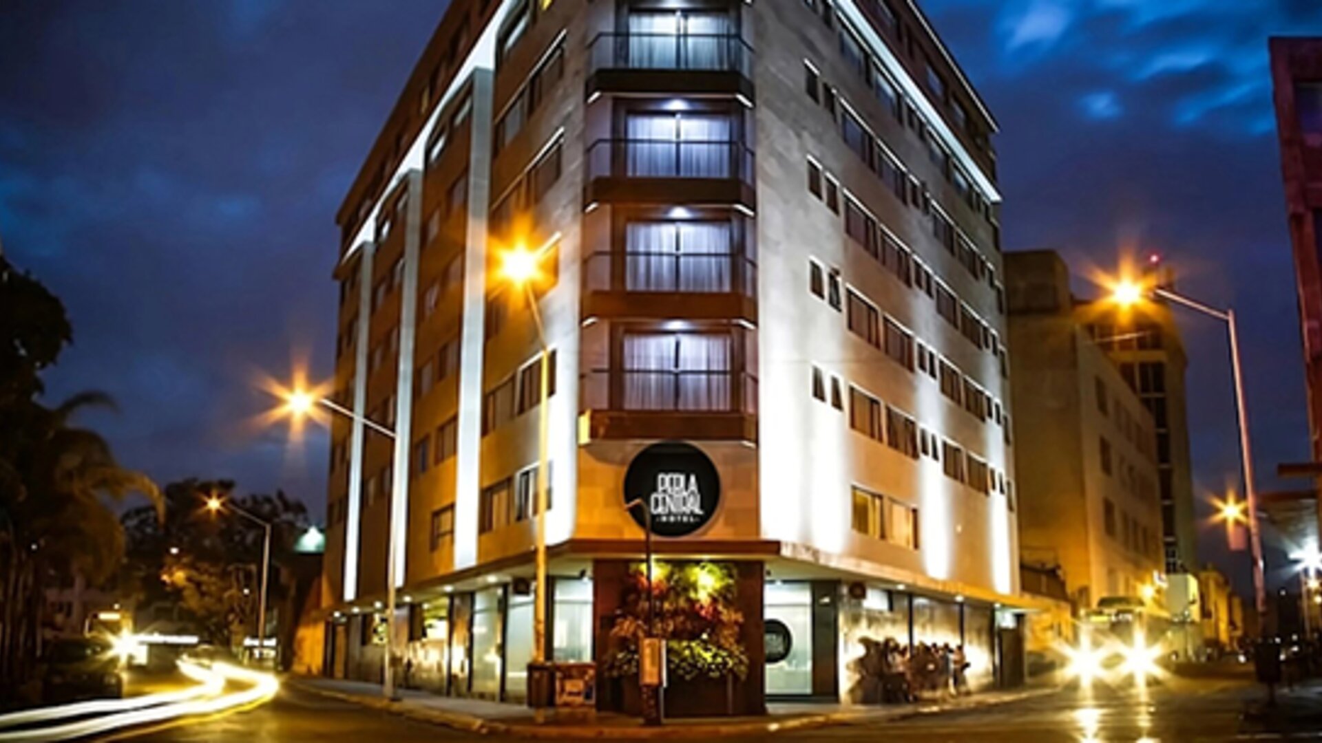 Hotel Perla Central