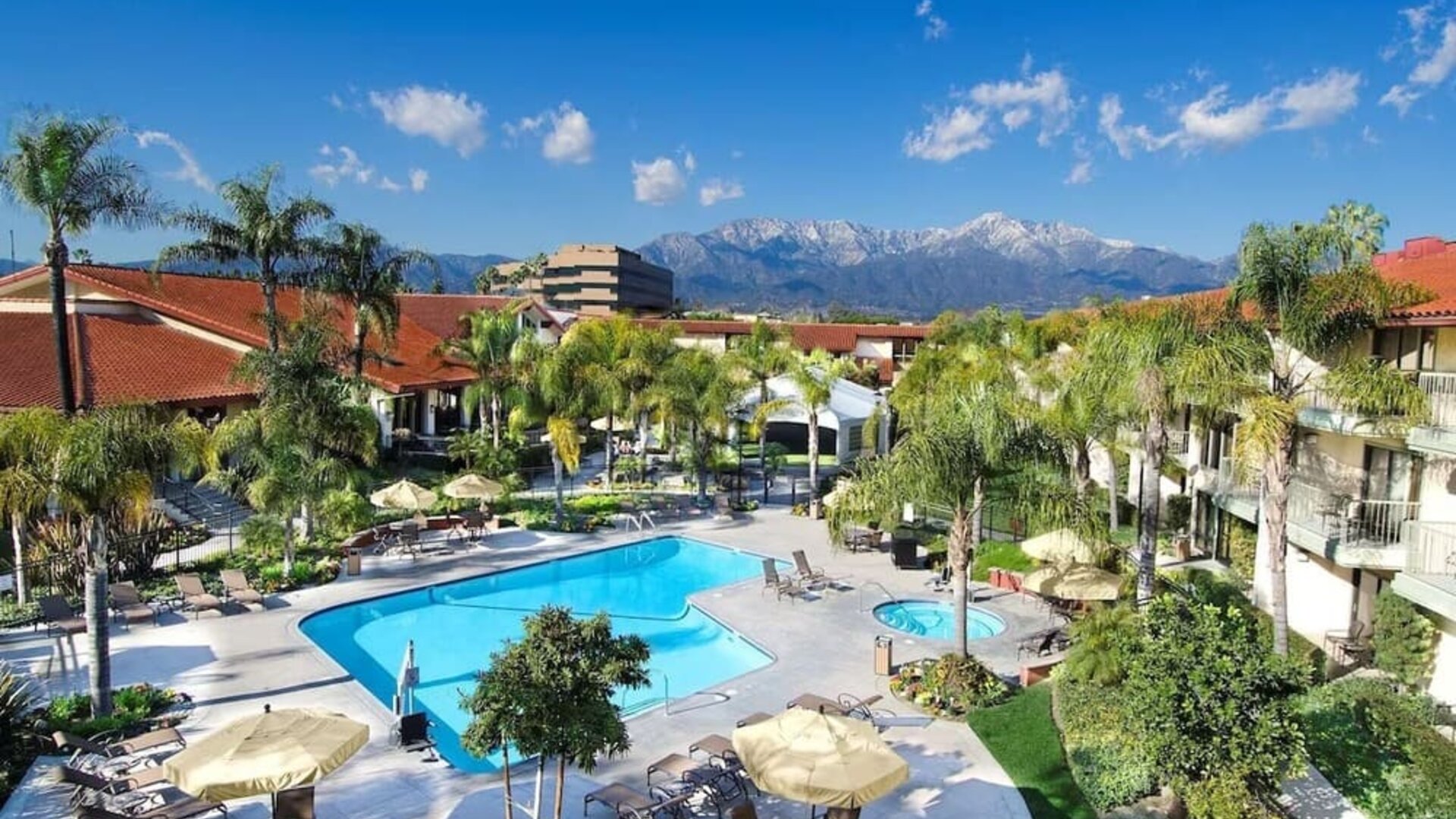 Outdoor pool at DoubleTree By Hilton Ontario Airport.