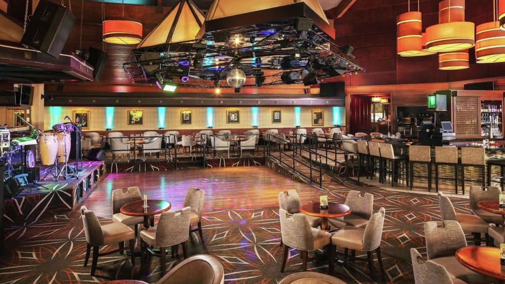 Hotel bar at DoubleTree By Hilton Ontario Airport.