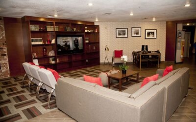 Lounge and coworking space at La Hacienda San Jose Silicon Valley.