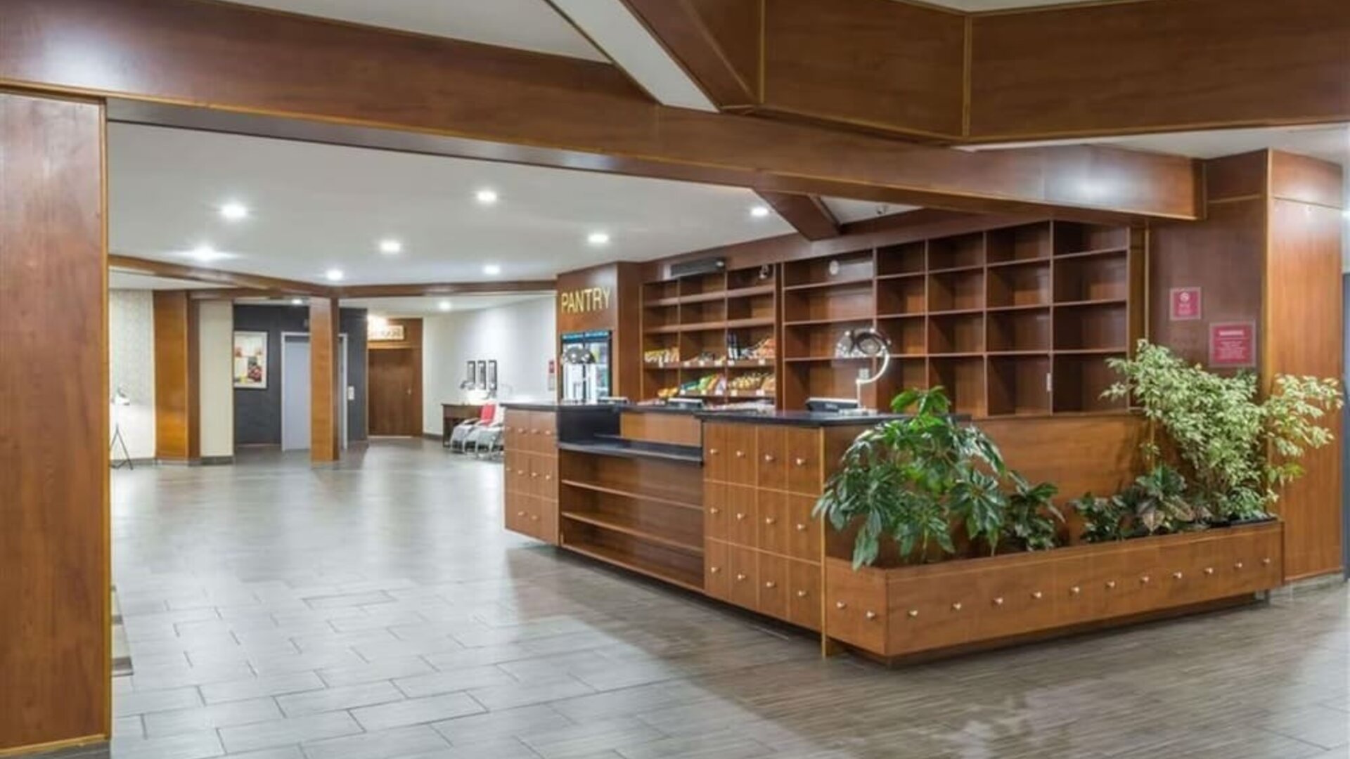 Lobby entrance at La Hacienda San Jose Silicon Valley.