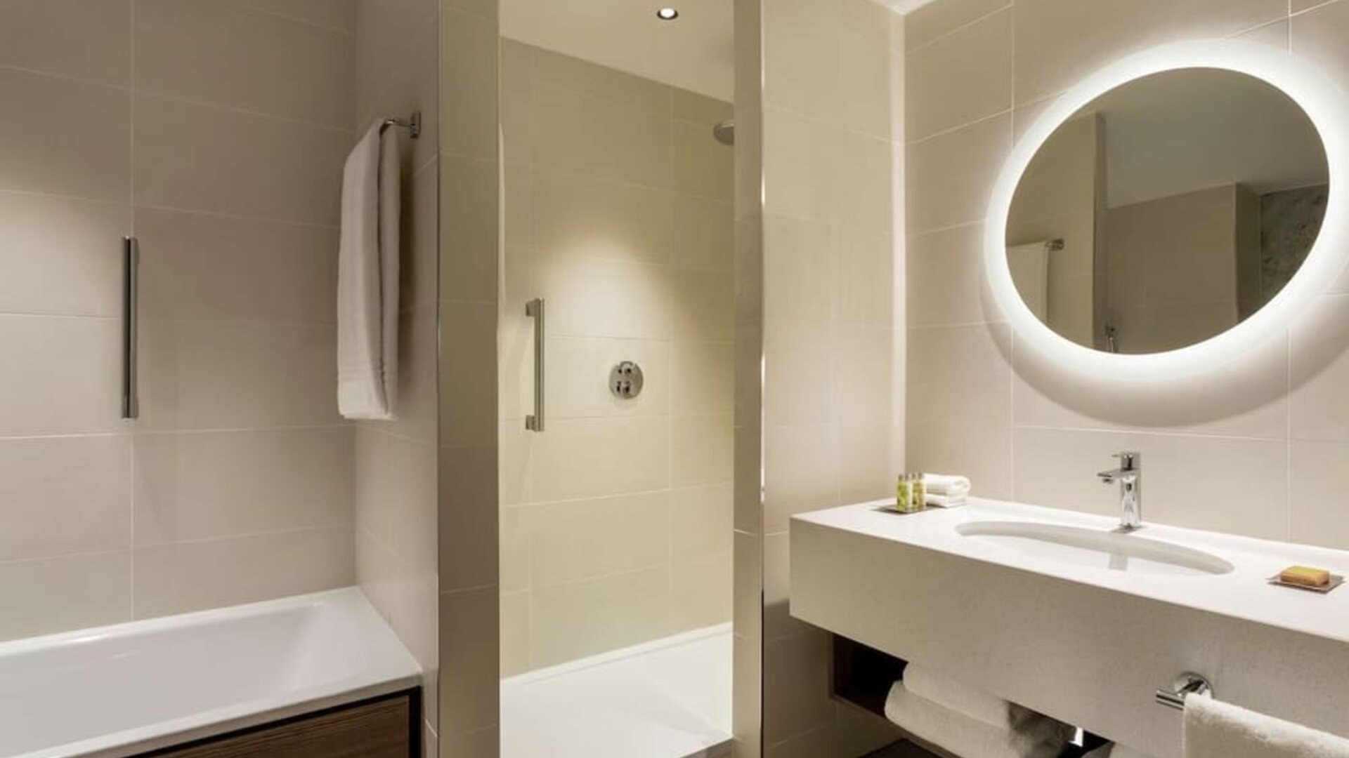 Private guest bathroom at Hilton Aberdeen TECA.