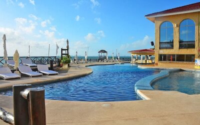 All Ritmo Cancún & Waterpark