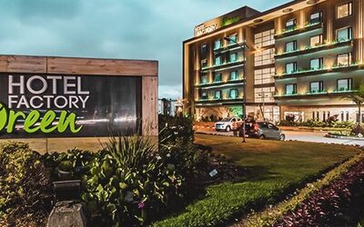 Hotel Factory Green (Calle 80 Occidente)