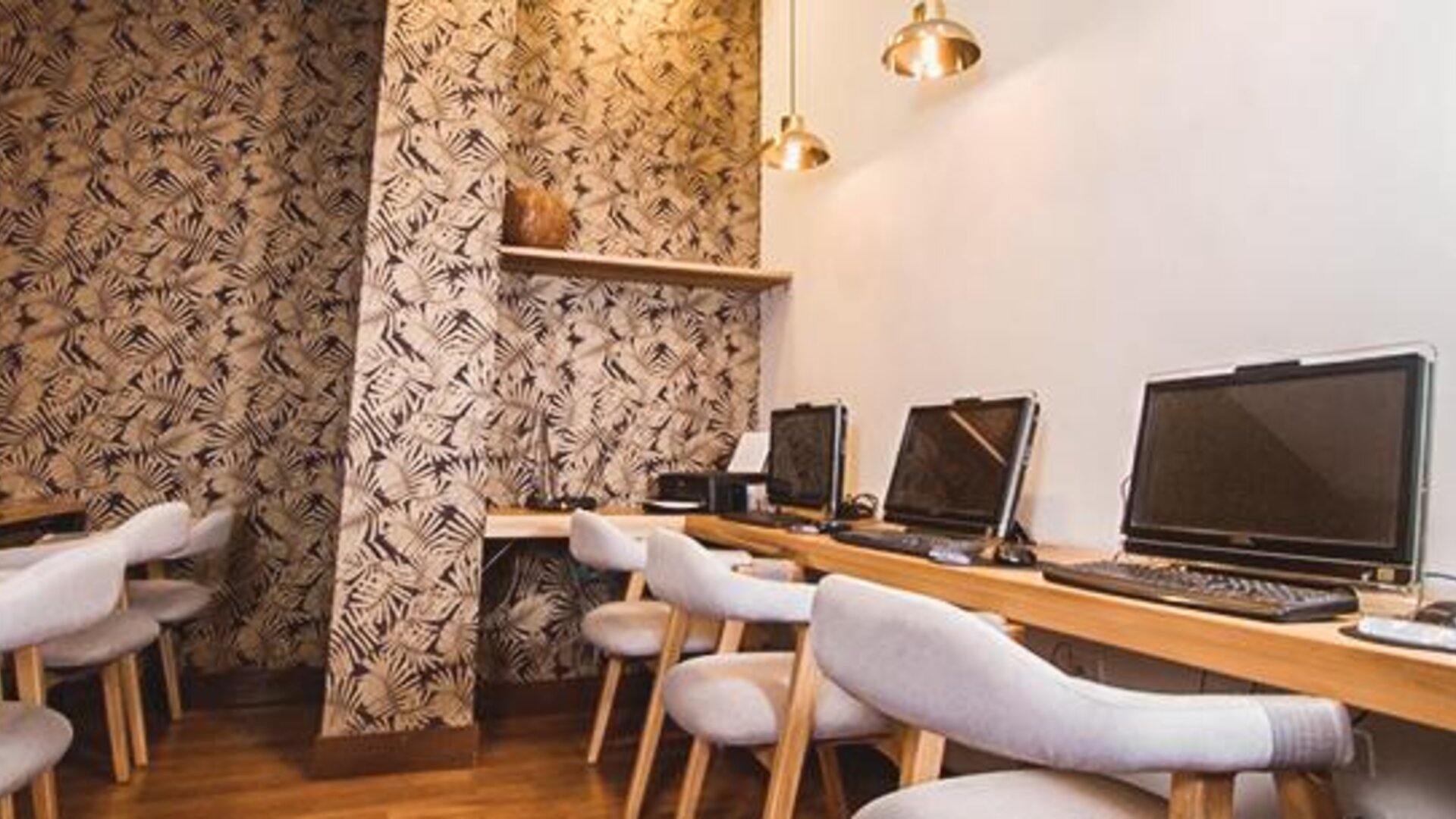 Hotel Factory Green (Calle 80 Occidente)