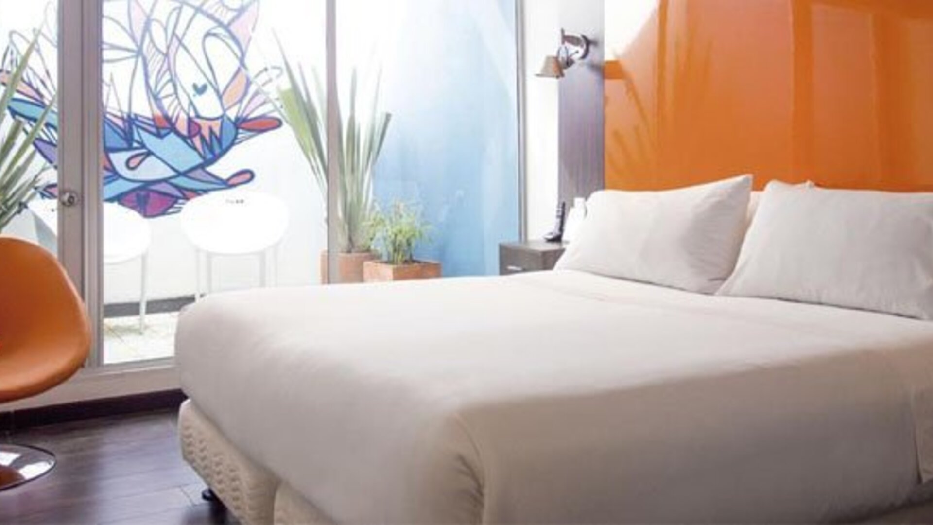 Hotel 104 Art Suites