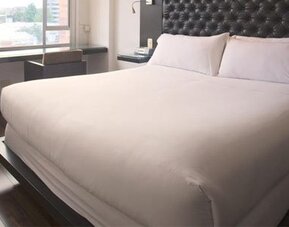 Hotel 104 Art Suites